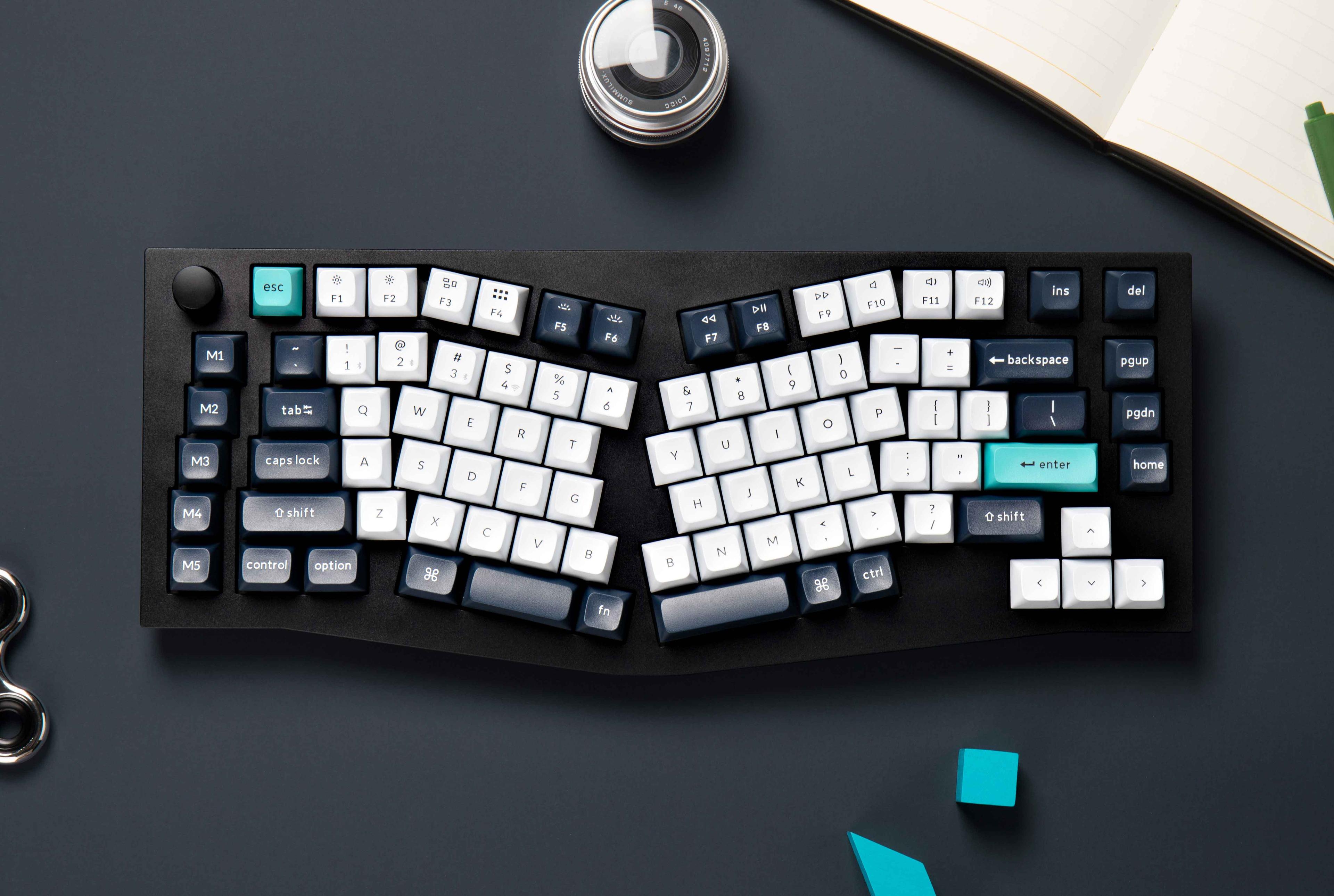Keychron Q10 Max Alice használat közben