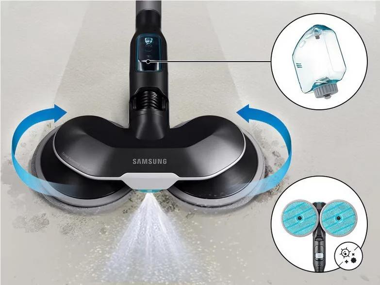 Samsung Bespoke AI Jet Ultra - a felmosó fej és a víztartály közelebbről használat közben