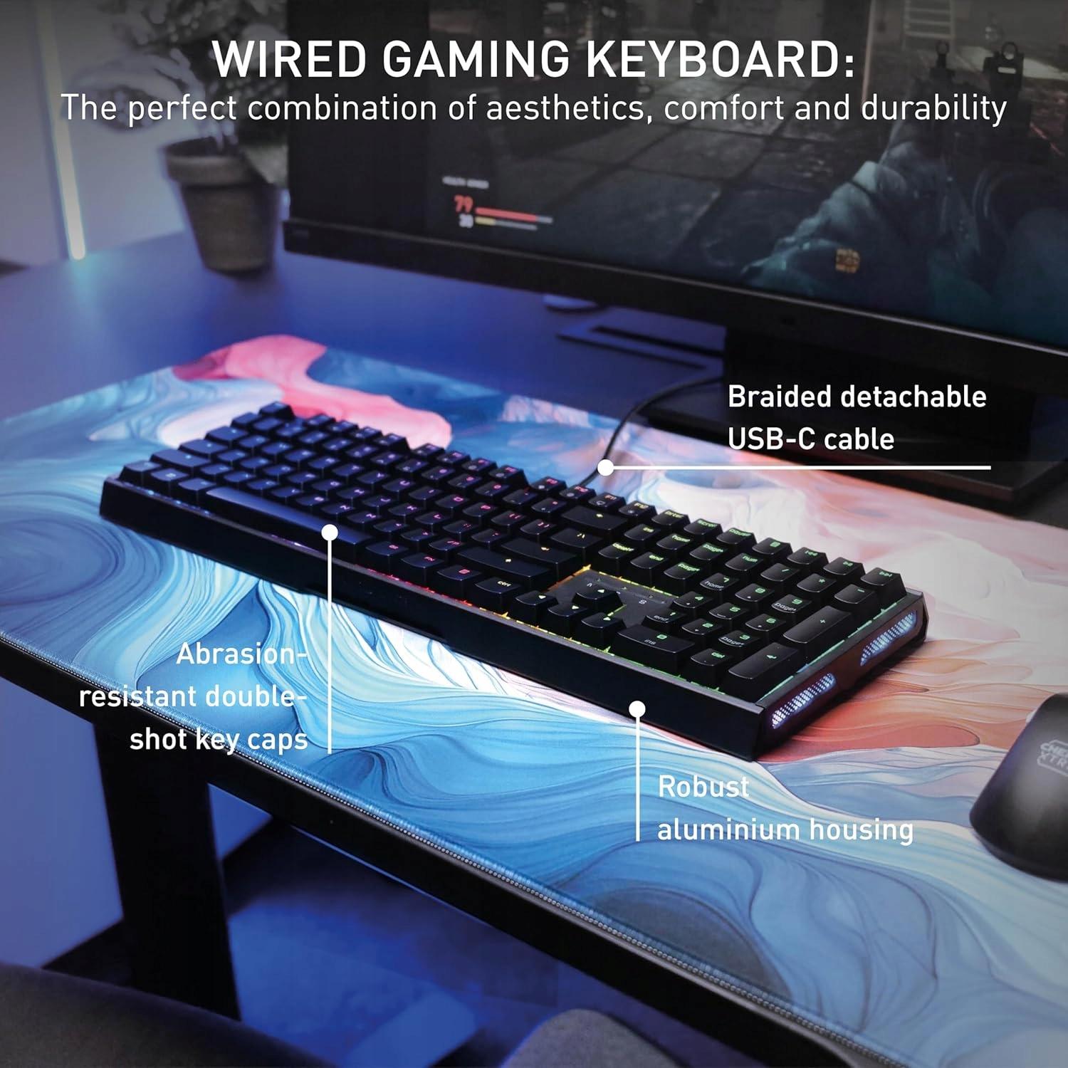Cherry XTRFY K5V2 - Közelkép a CHERRY MX2A Brown kapcsolókról és a szálcsiszolt alumínium felületről