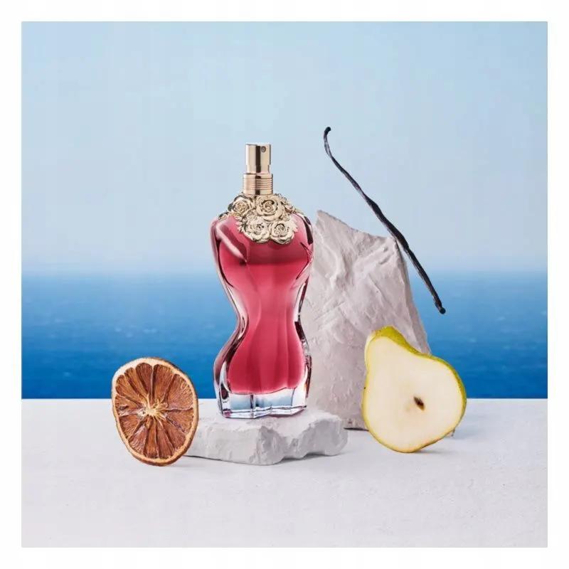 Jean Paul Gaultier La Belle Flower Edition - A La Belle parfüm elegáns doboza kibontás közben