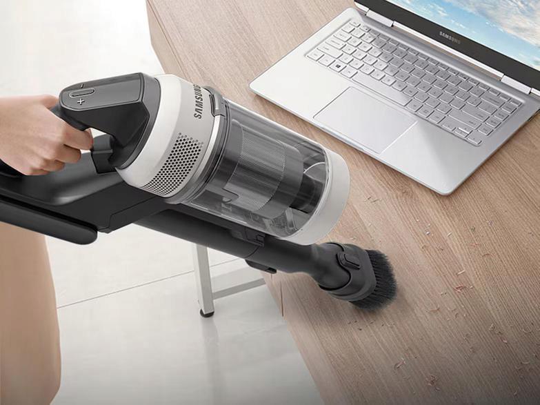 Samsung Bespoke AI Jet Ultra - az All-in-One tisztítóállomás automatikus ürítés közben