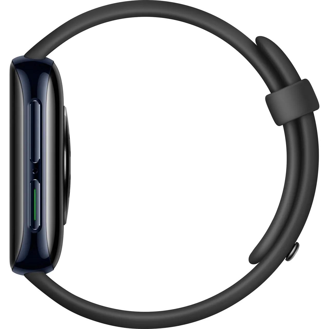 OPPO Watch S fekete okosóra használat közben