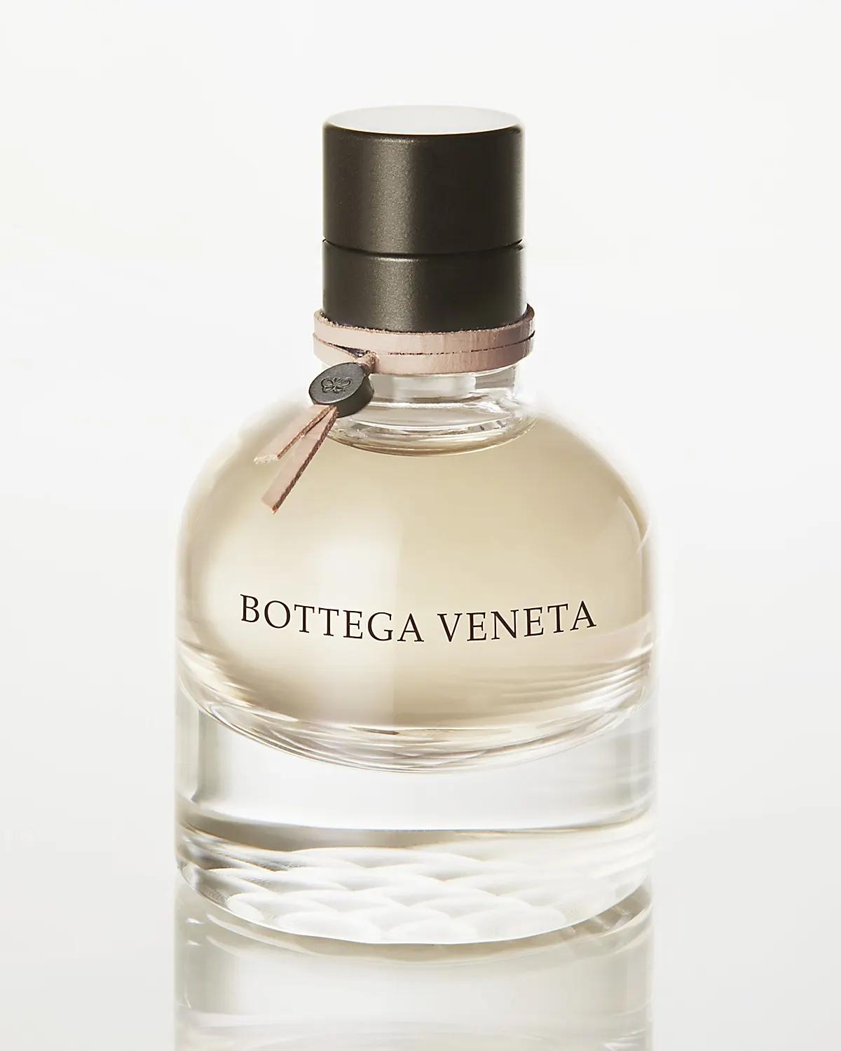Bottega Veneta Eau de Parfum (10 ml) használat közben