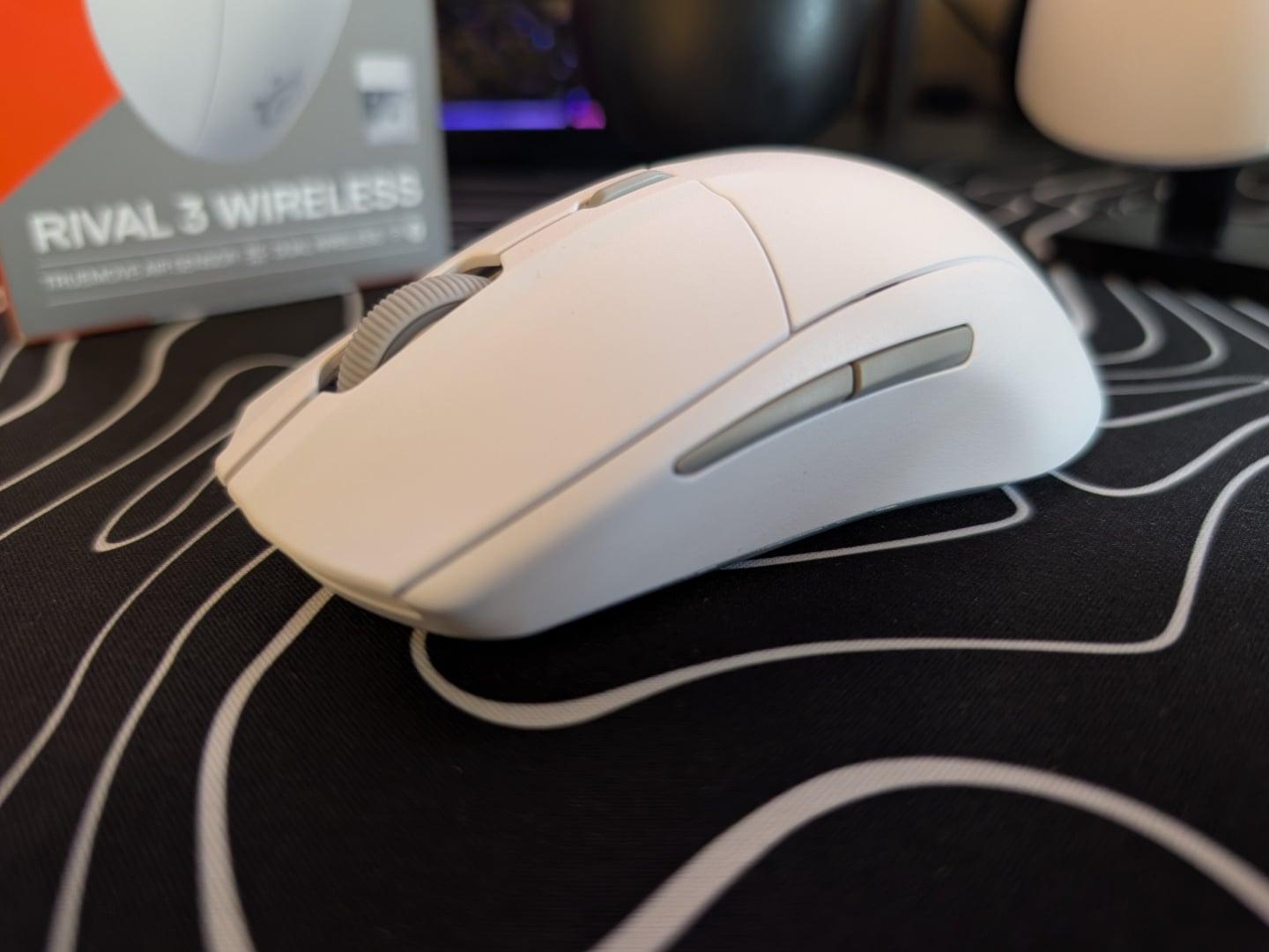 Rival 3 Wireless Gen 2 használat közben