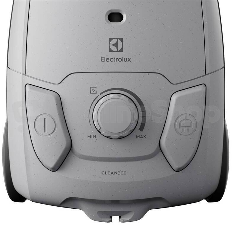 Electrolux 700 Wet & Dry - A porszívó függőleges parkolóállásban a szekrény mellett