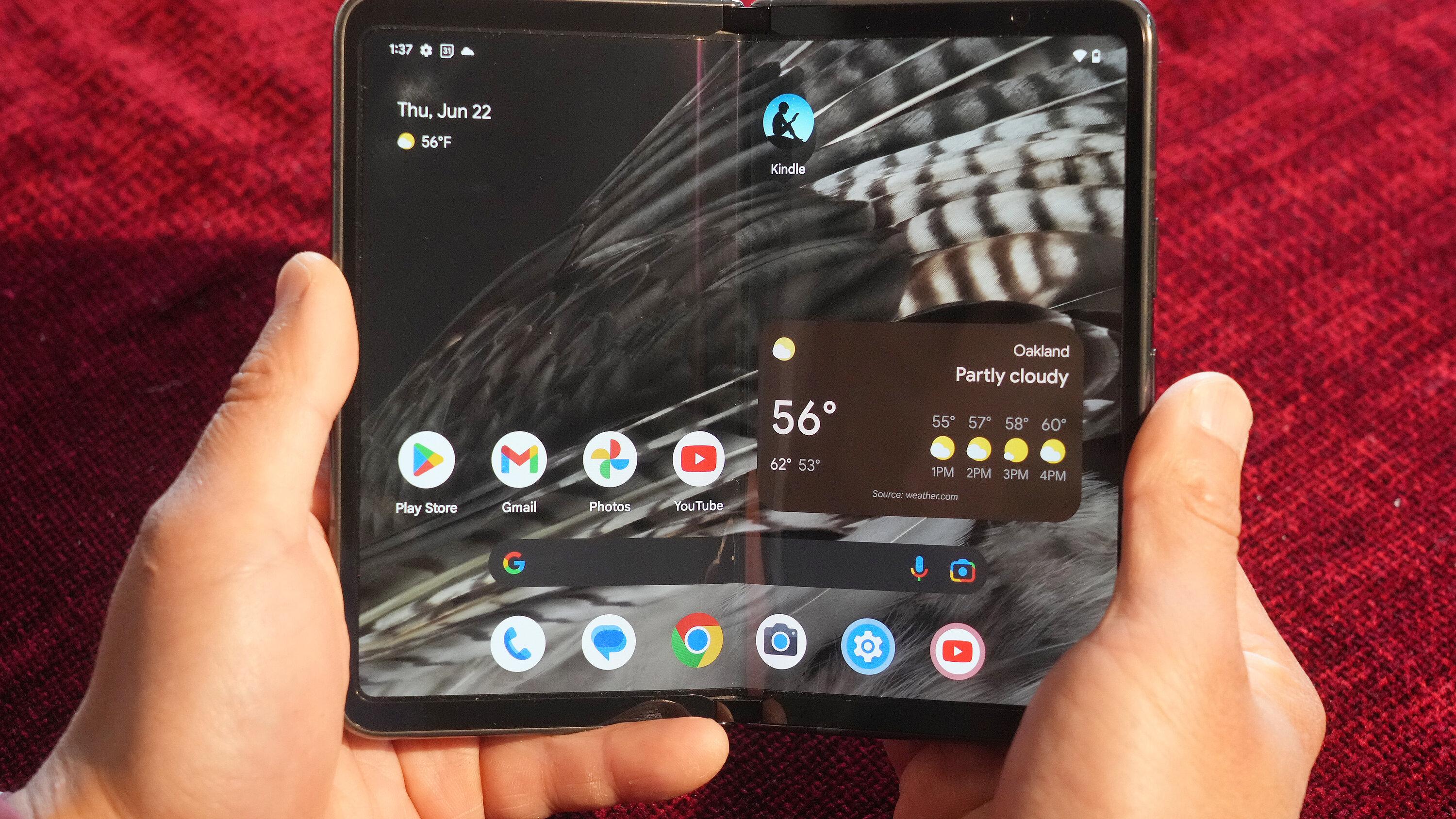 Google Pixel Fold használat közben