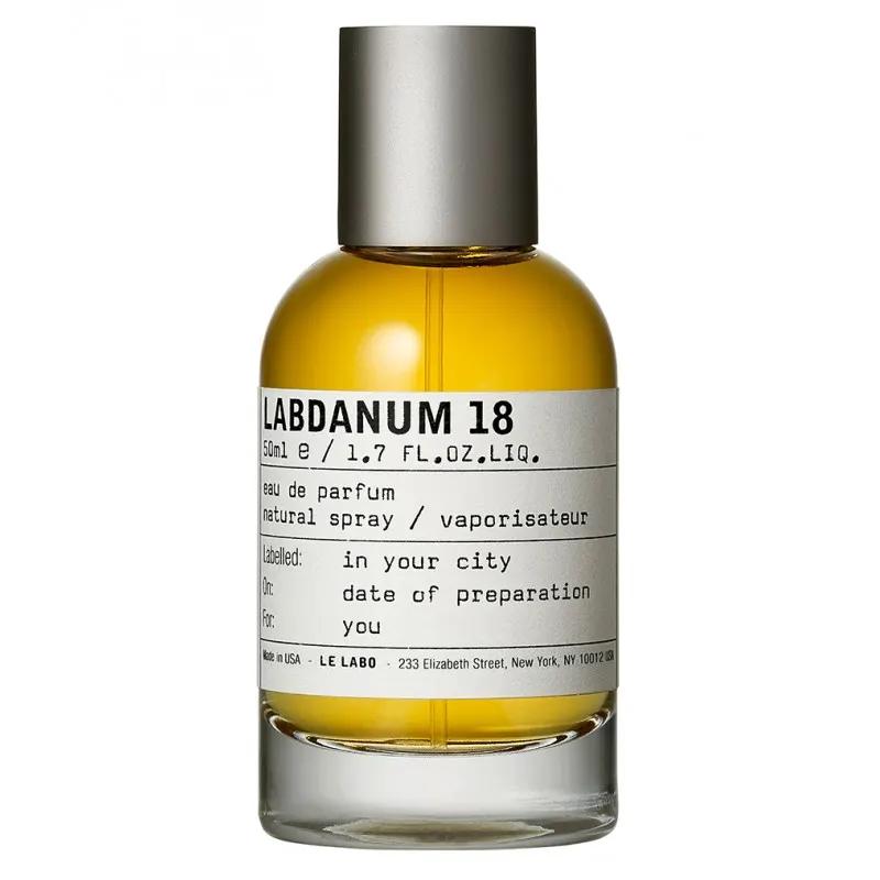 Le Labo Violette 30 - A Le Labo üveg minimalista, újrahasznosított papírból készült csomagolása
