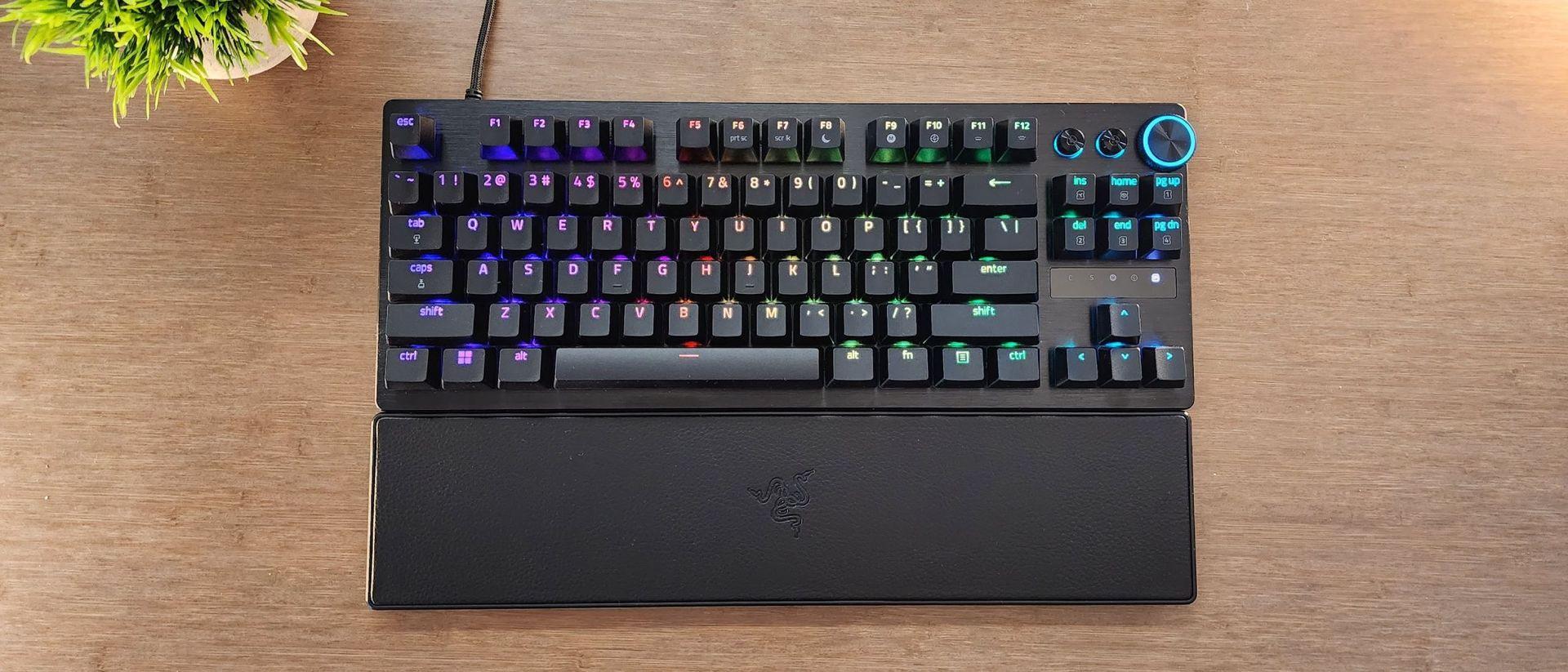 Razer Huntsman V3 Pro TKL használat közben