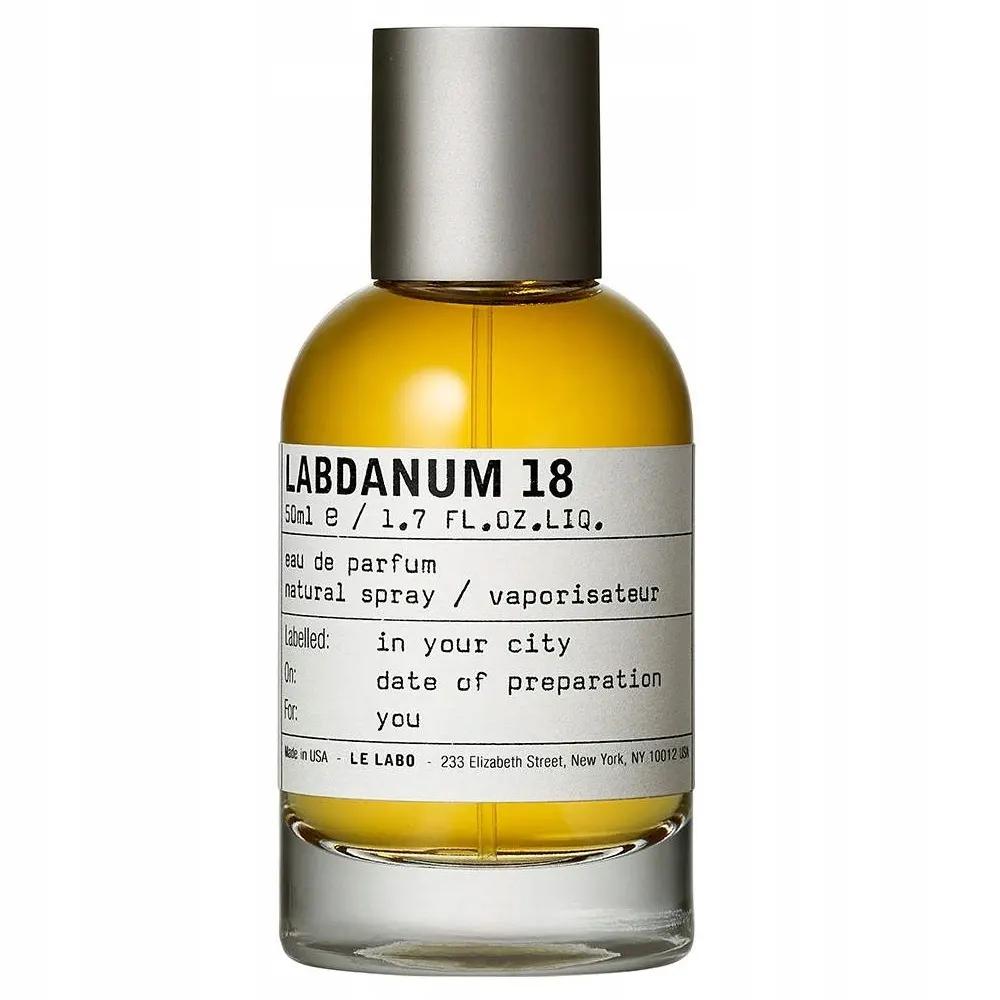 Le Labo Violette 30 - A parfüm finom porlasztása a csuklóra közelebbről