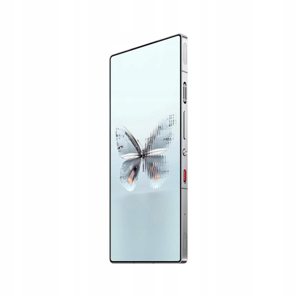 RedMagic 10 Pro - A telefon oldalán található hűtőnyílások és a piros Game Space kapcsológomb