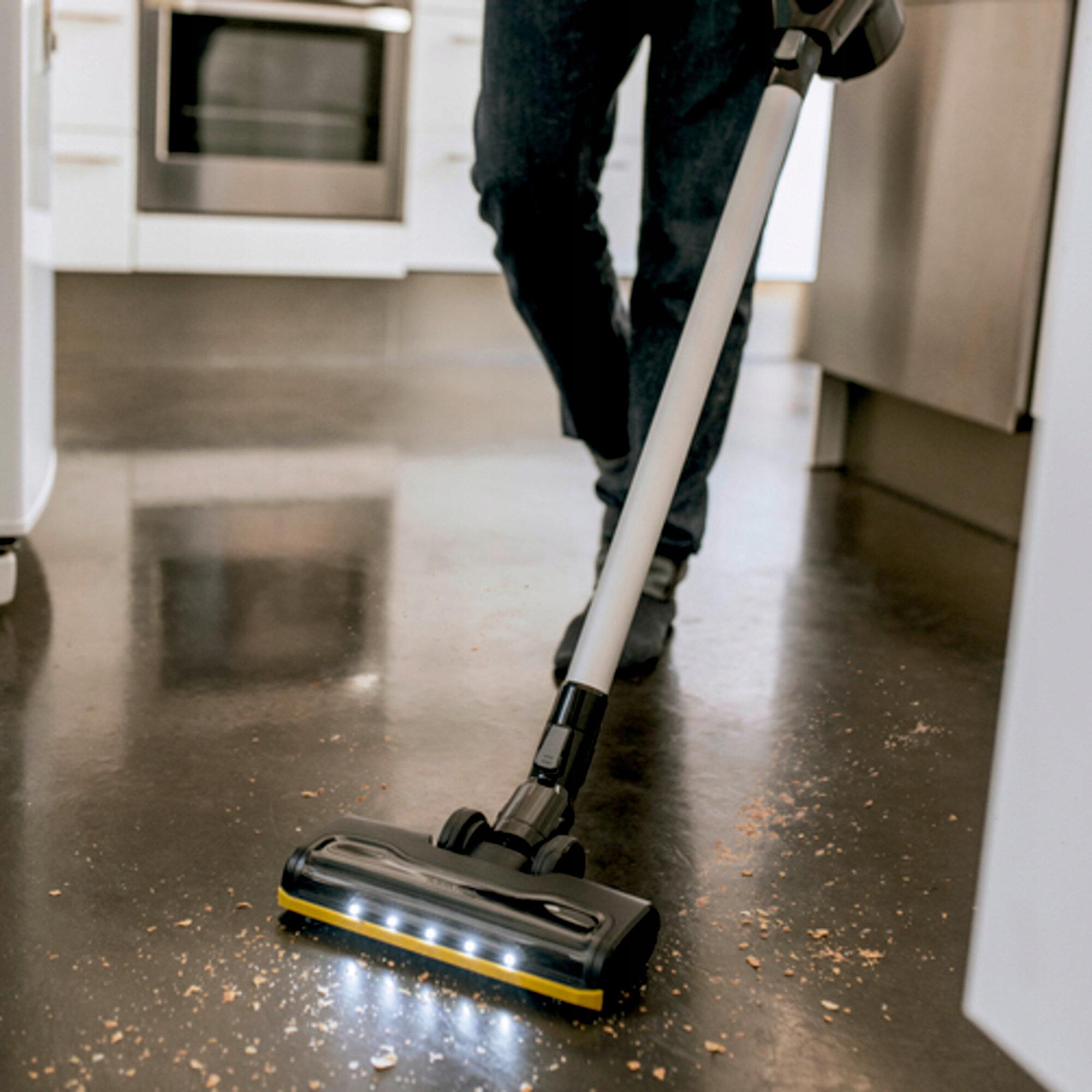 Kärcher VC 6 Cordless ourFamily - A portartály kiürítése és a HEPA szűrő kivehető alkatrészei