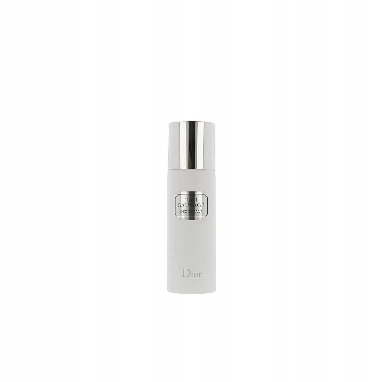 Dior Bois d’Argent Esprit de Parfum - a dezodor szórófeje működés közben, finom permetet képezve