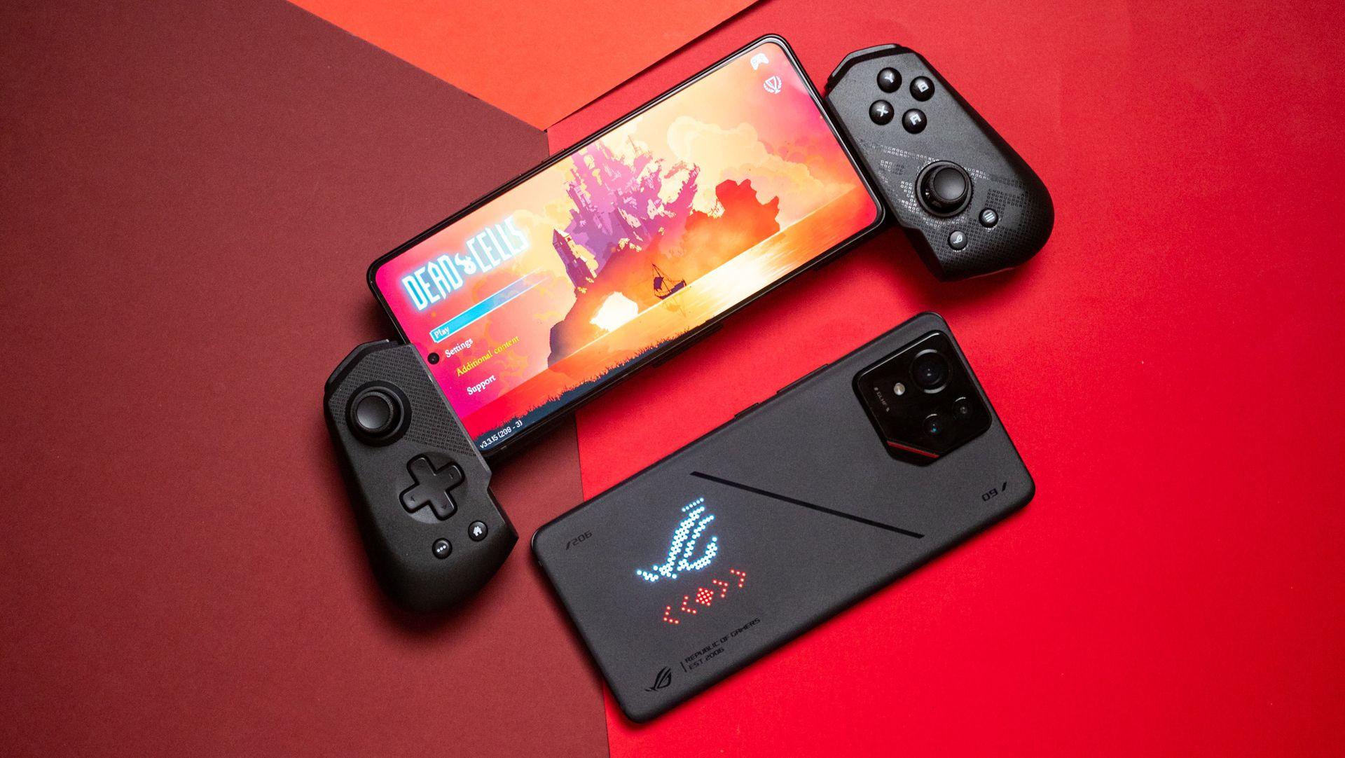 Kéttónusú lila védőtok ASUS ROG Phone 9 sorozathoz használat közben