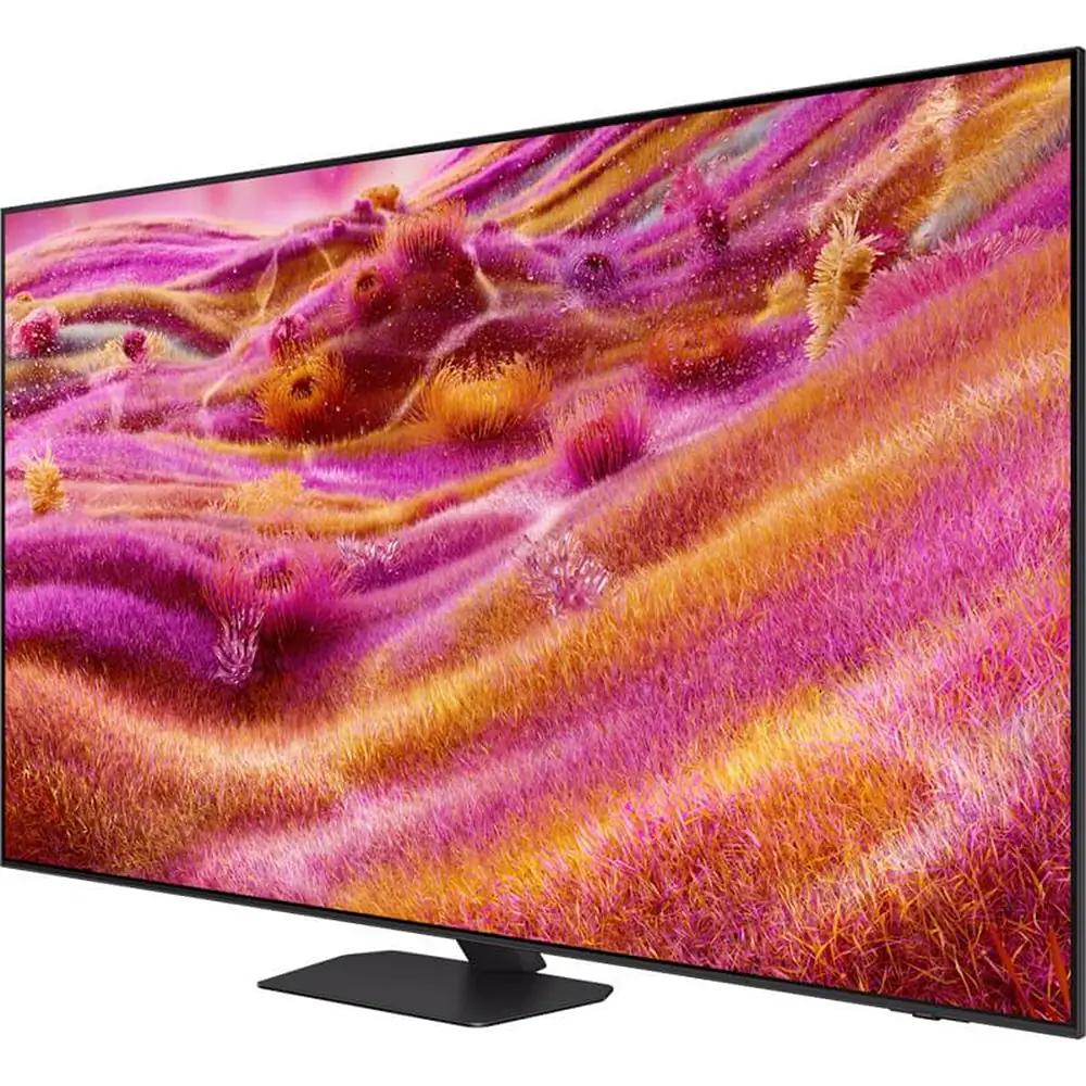 Samsung Neo QLED QN90F - Közelkép a kijelzőről egy színes 4K videó lejátszása közben