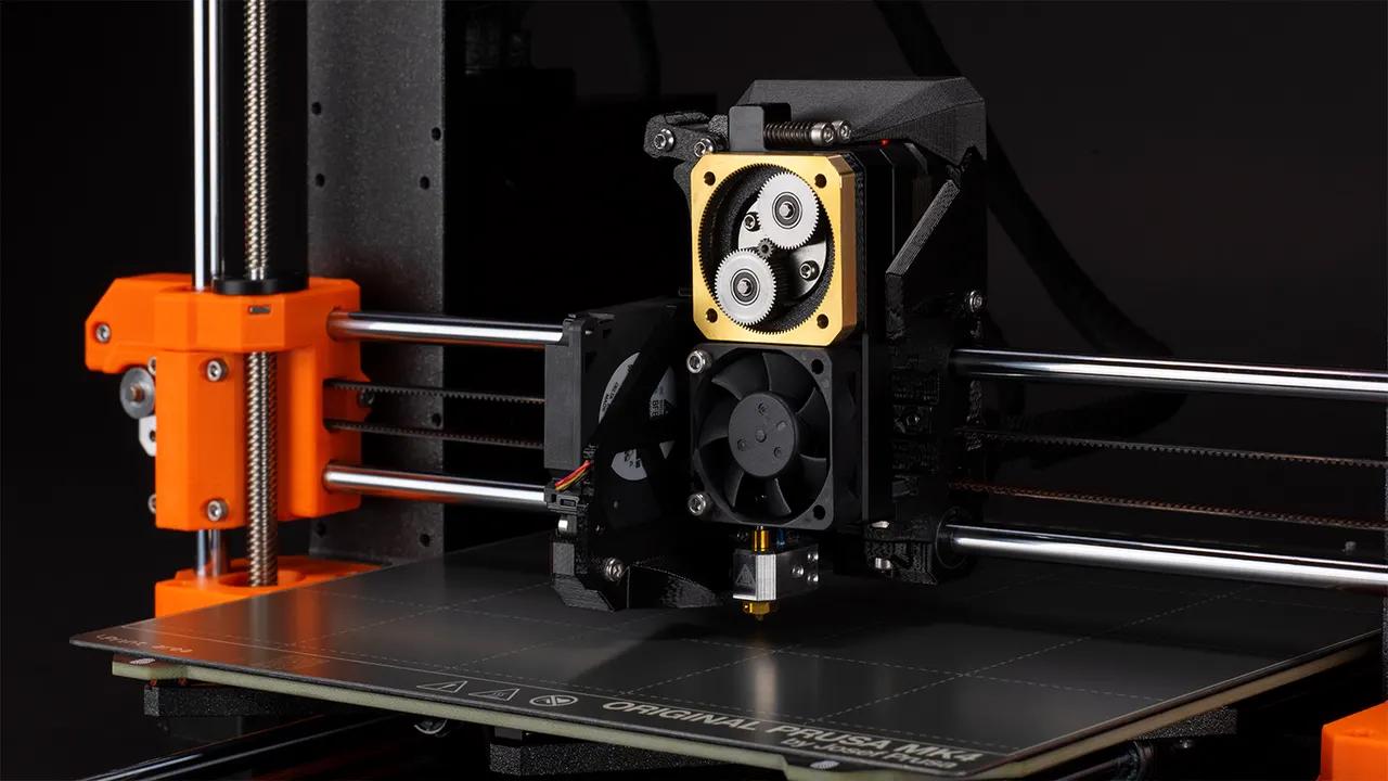 Prusa MK4S - A Nextruder extruder és a gyorsan cserélhető fúvóka mechanizmusa közelről