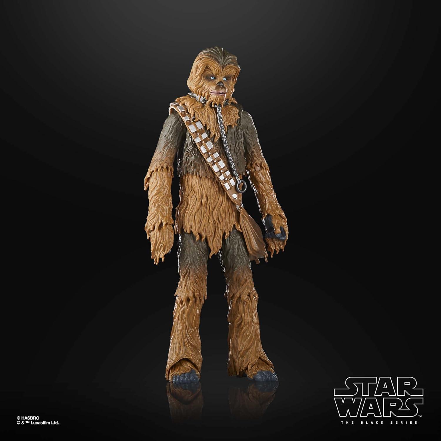 Roku Plus Series - Chewbacca figura más Star Wars Black Series figurák mellett a polcon