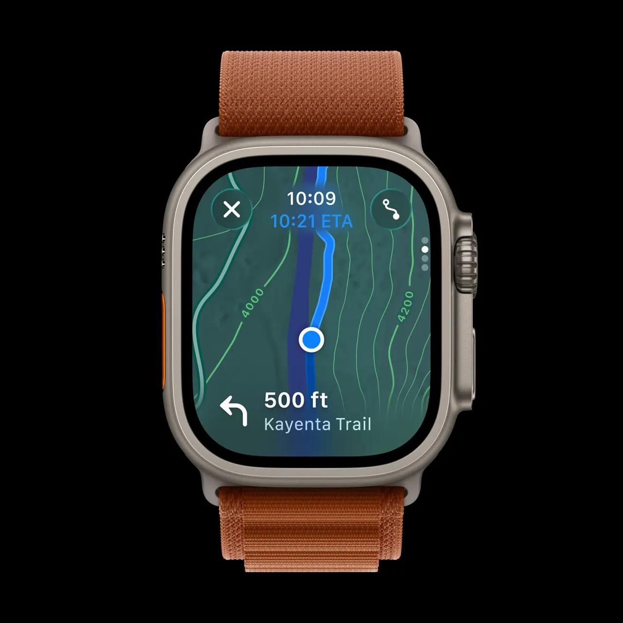 Apple Watch Ultra 3 - Az óra a csuklón edzés közben, a programozható Akció gombbal