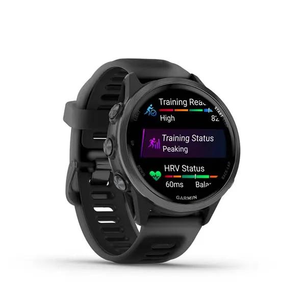 Garmin Forerunner 570 42mm használat közben