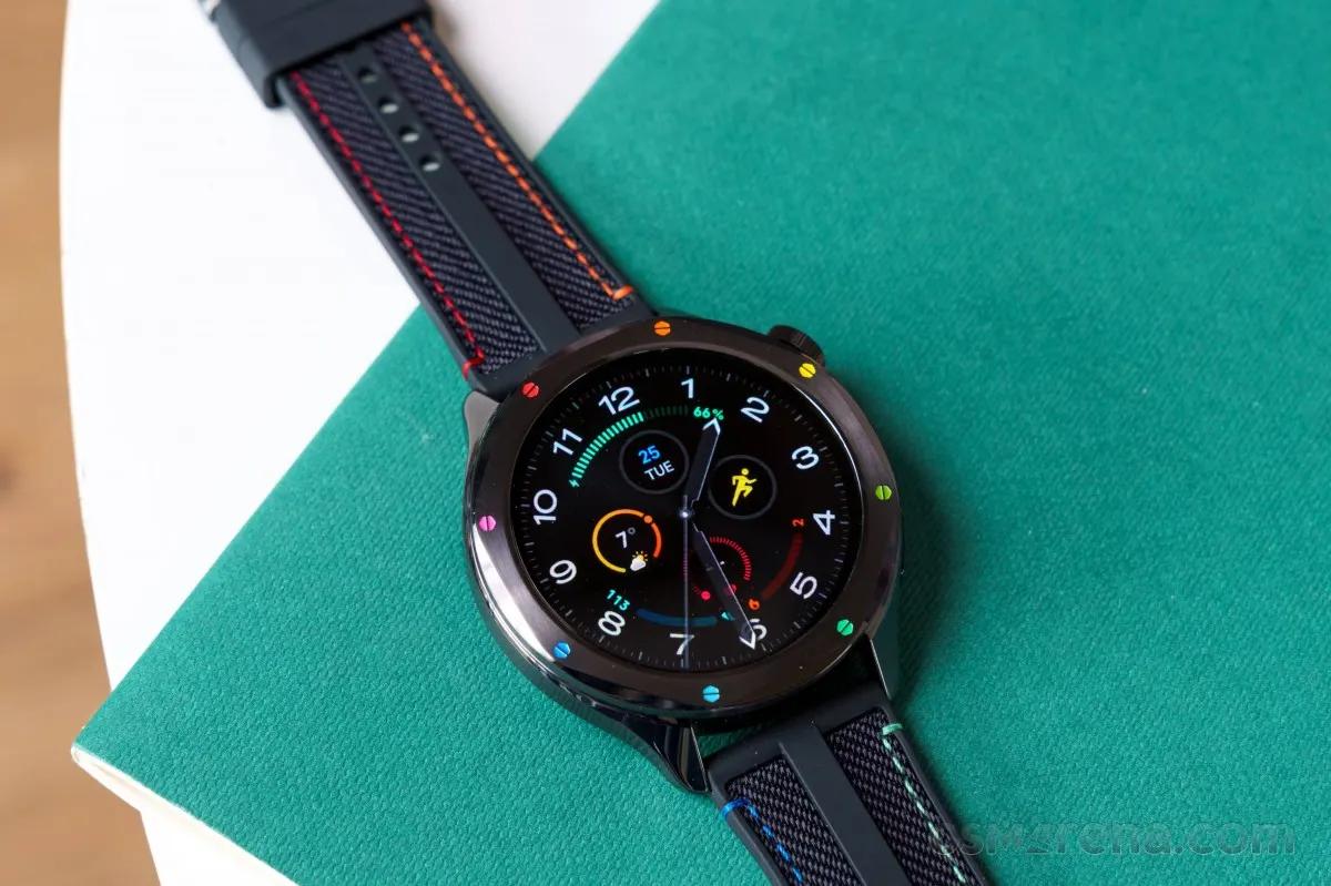Xiaomi Watch S4 használat közben