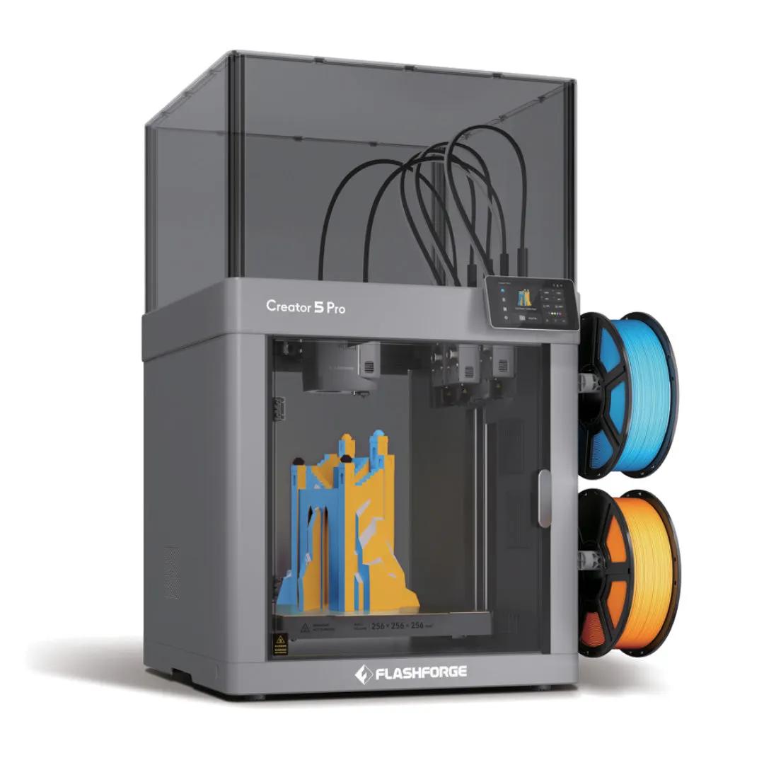 FlashForge Creator 5 PRO 3D nyomtató használat közben