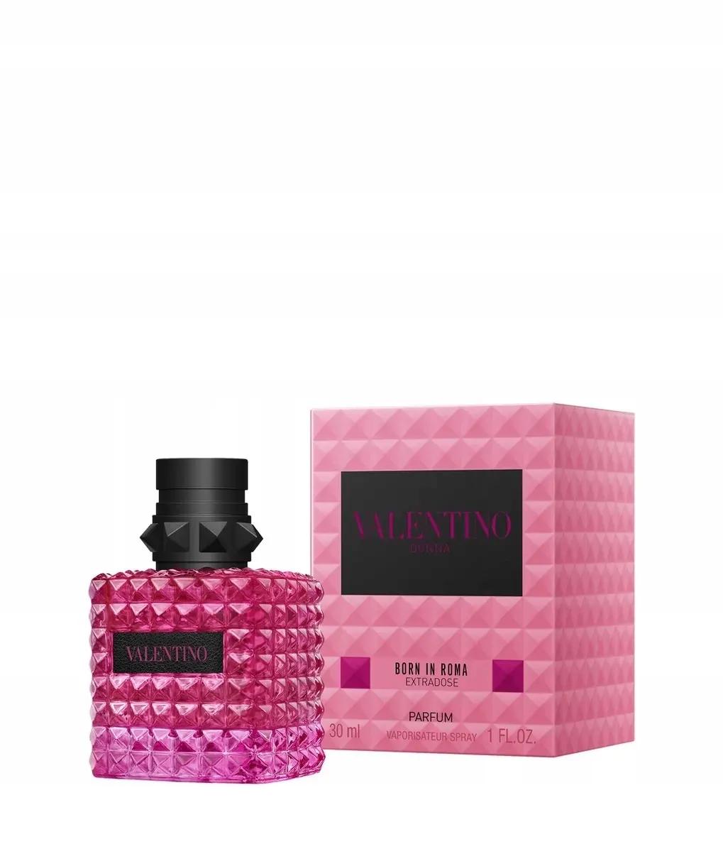 Valentino Donna Born in Roma Extradose - A 30ml-es kiszerelés kompakt mérete a kézben