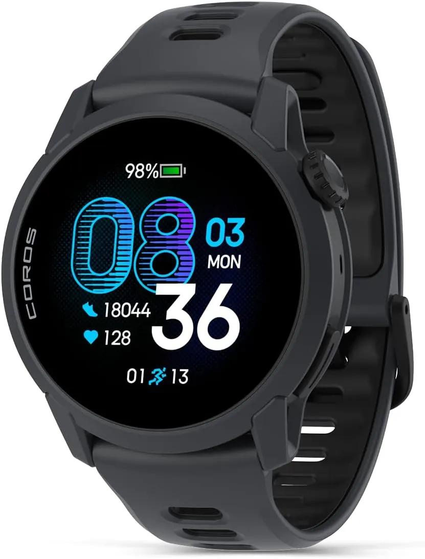 COROS Pace 4 GPS karóra használat közben