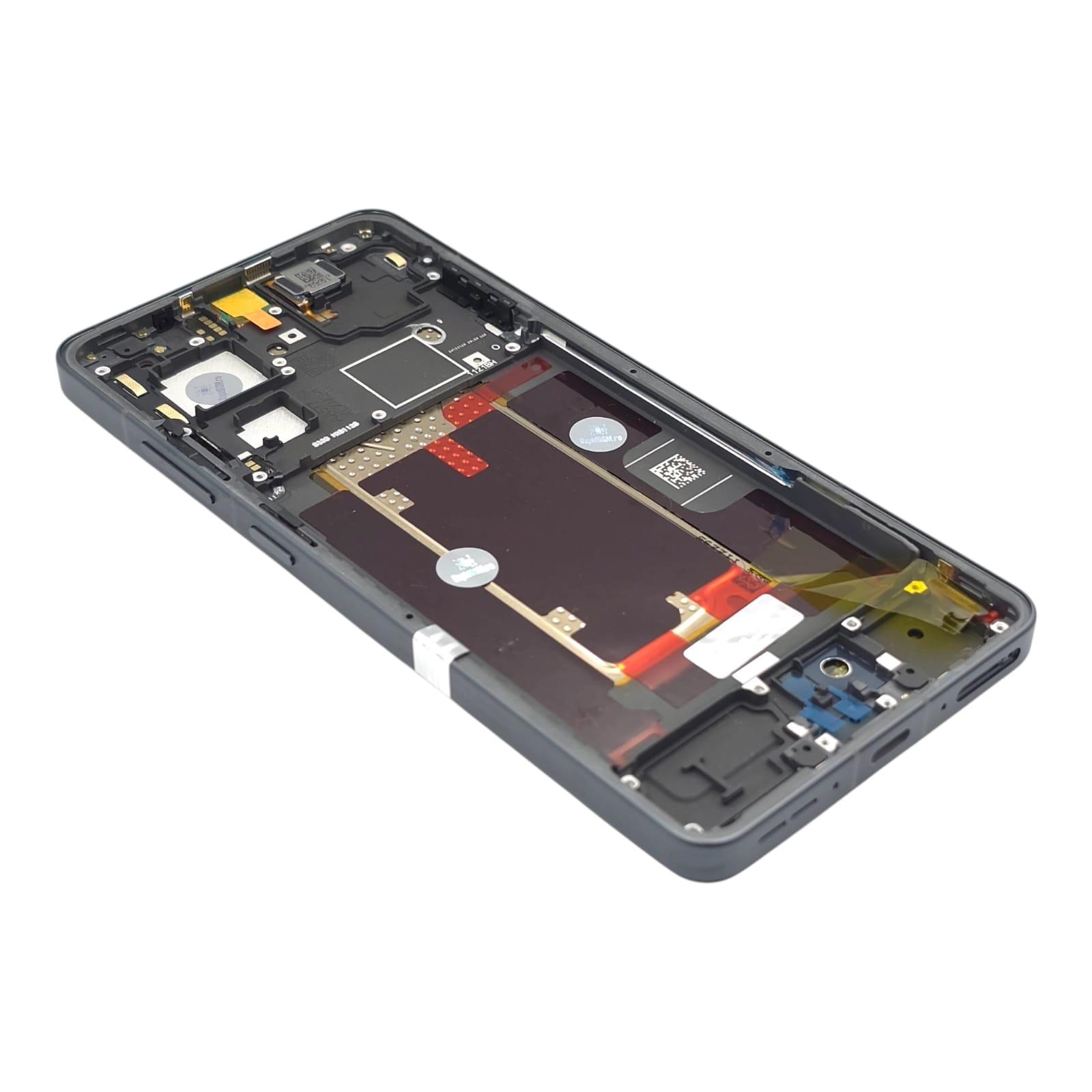 OnePlus 13R Service Pack Kijelző + Keret használat közben