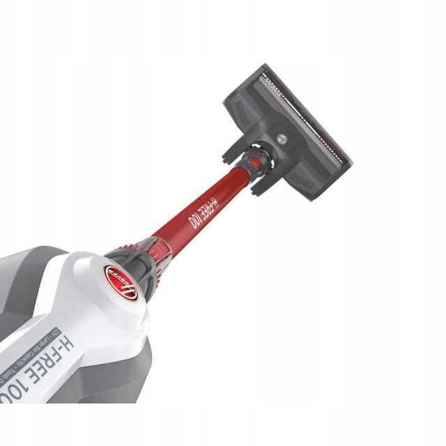 Hoover H-Free 700 - A kézi porszívóvá alakított eszköz kanapé tisztítása közben