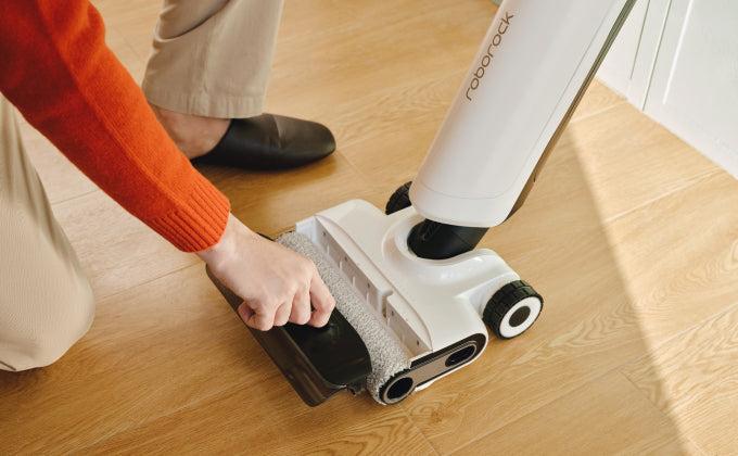 Roborock Flexi Pro - A HEPA szűrő behelyezése a porszívó portartályába