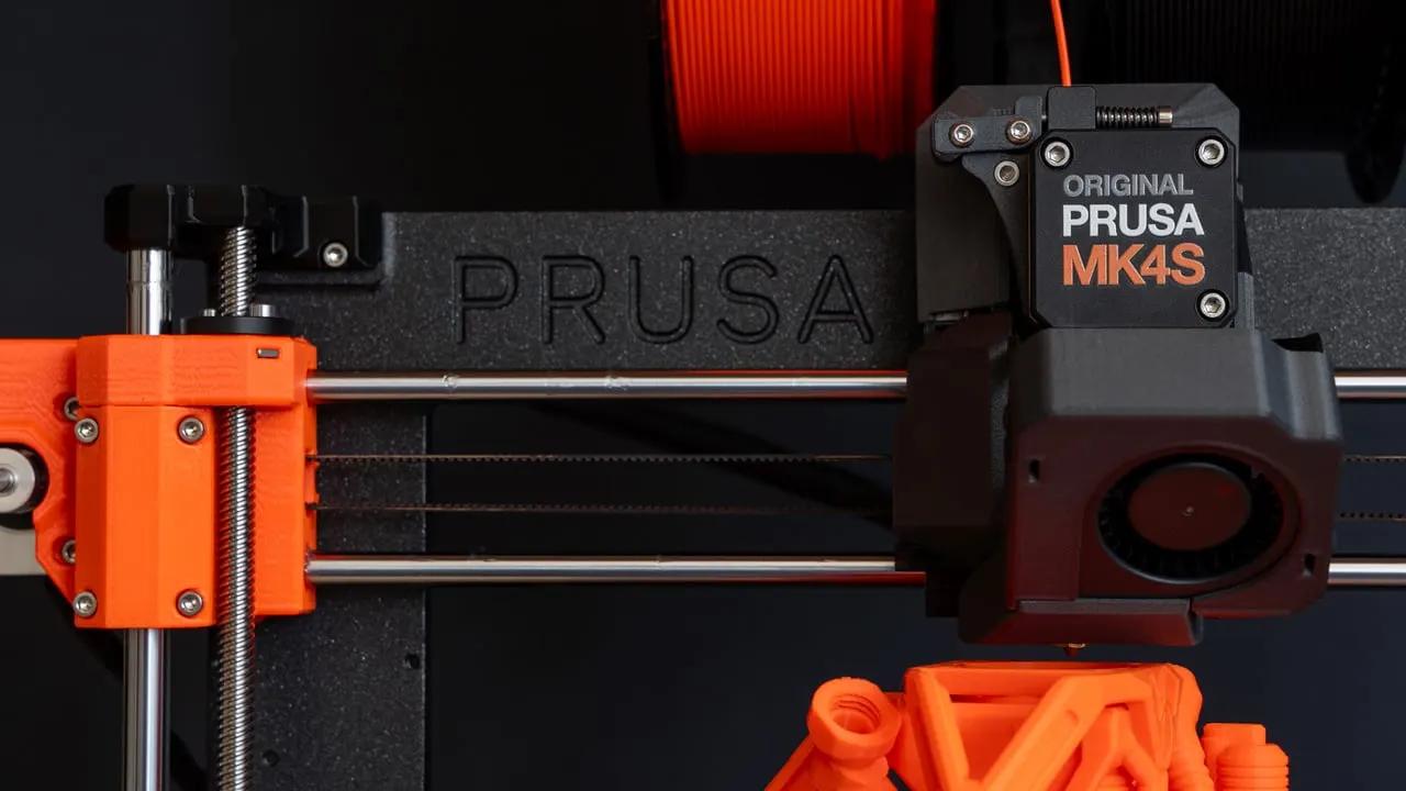 Prusa MK4S - Egy elkészült, részletgazdag 3D nyomtatott modell a kivehető PEI acéllapon