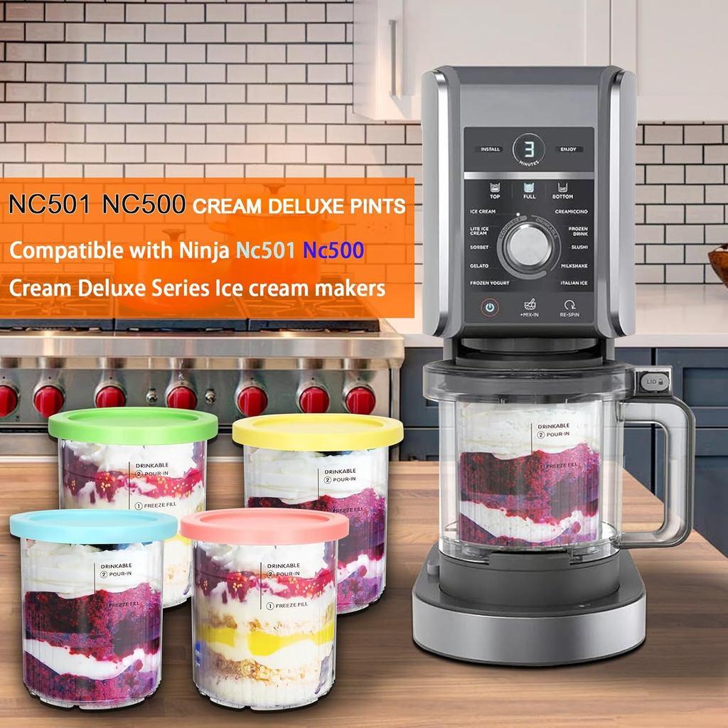 4 db Ninja Creami Deluxe fagylalt tároló korsó szett (NC500/NC501/NC502) használat közben
