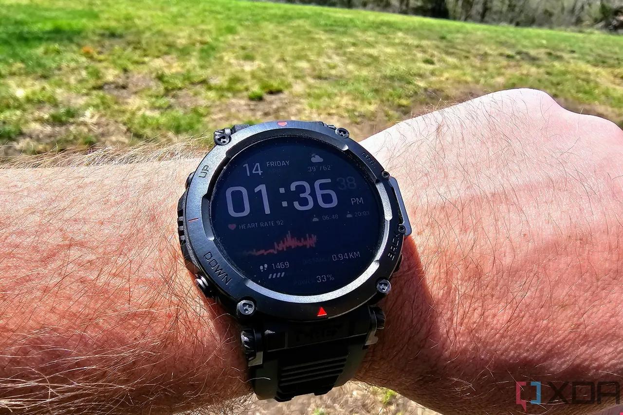 Amazfit T-Rex Ultra használat közben